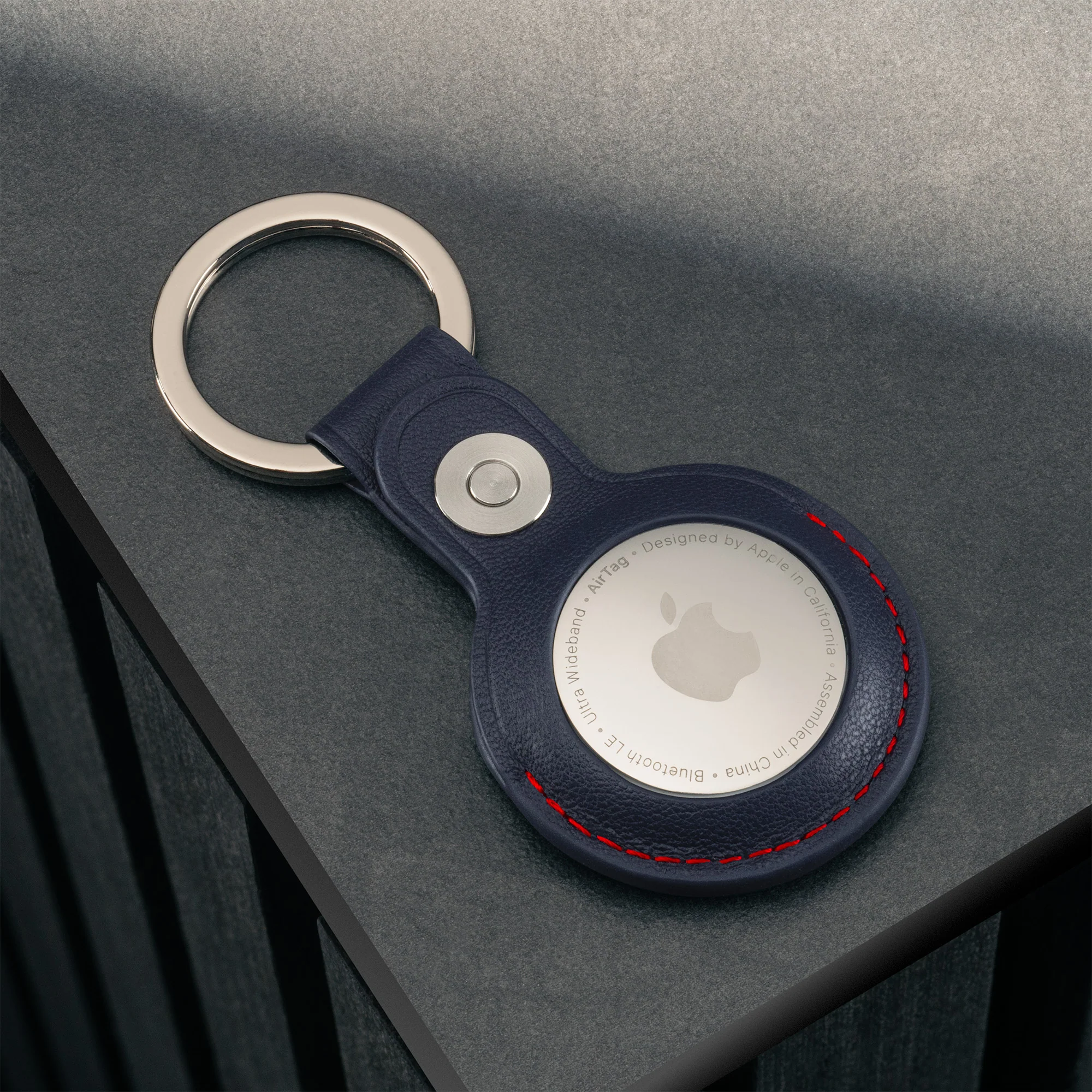 Leather AirTag Keyring - Image 23