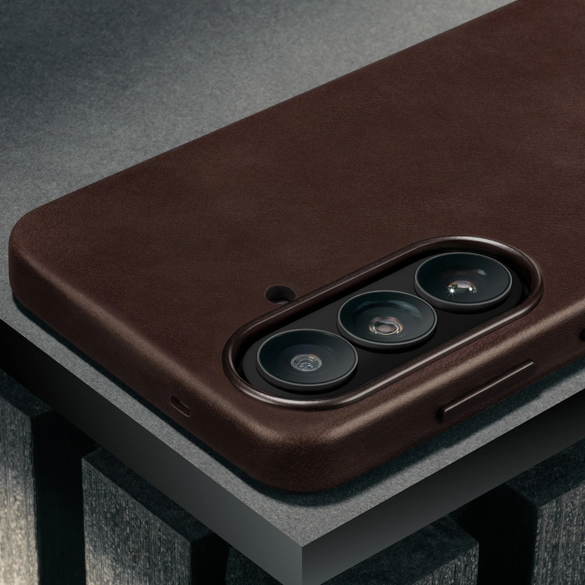 Samsung Galaxy S26+ Leather Bumper Case - Image 4