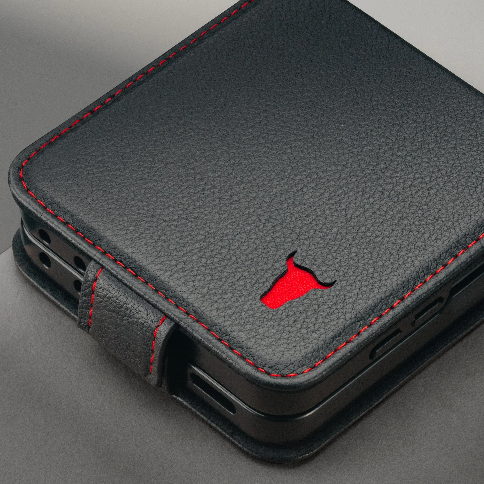 Samsung Galaxy Z Flip8 Leather Case - Image 6
