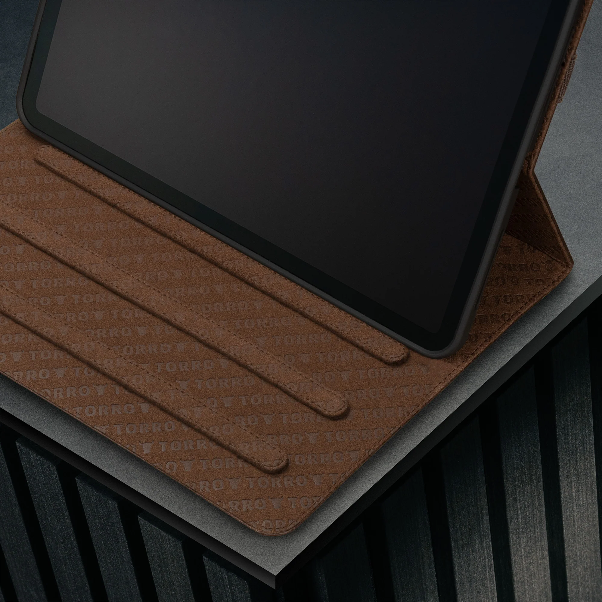 Apple iPad 11th Gen A16 / 10th Gen Leather Case - Image 15