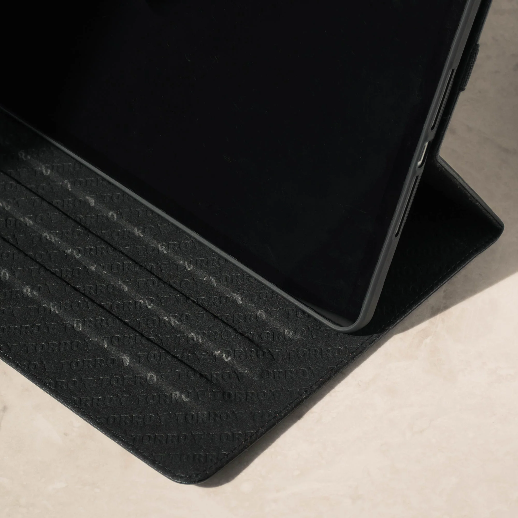 Apple iPad 10.2-inch Leather Case (9th / 8th / 7th Gen) - Image 21
