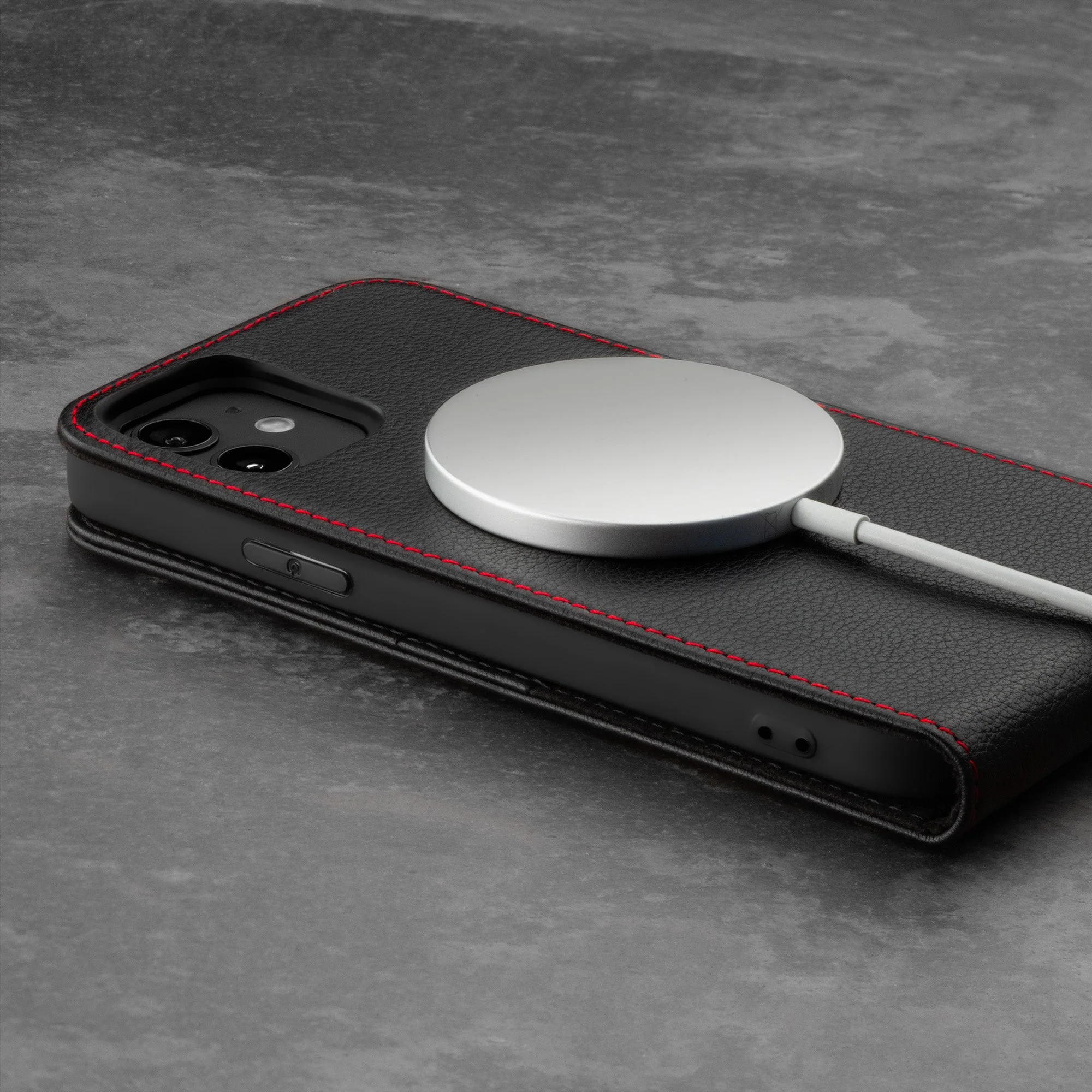 Apple iPhone 12 / 12 Pro Leather Flip Case (MagSafe Charging) - Image 4