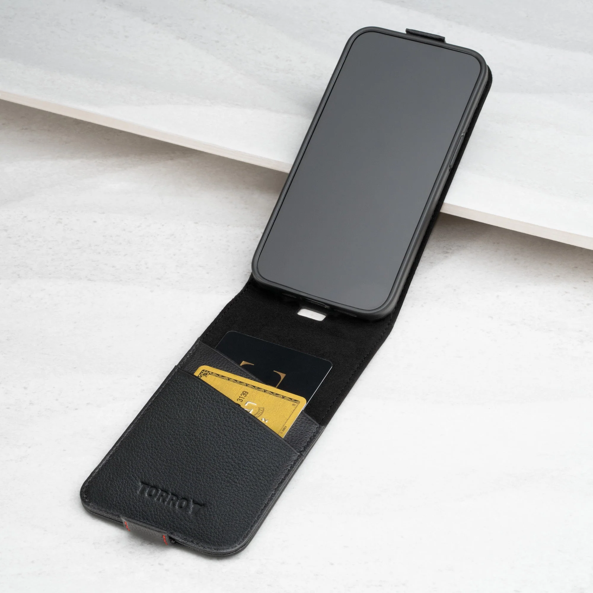 Apple iPhone 14 Leather Flip Case (MagSafe Charging) - Image 3