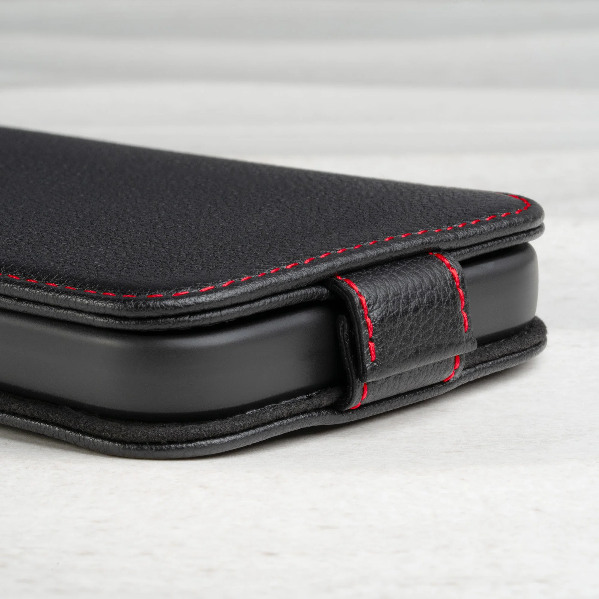 Apple iPhone 14 Leather Flip Case (MagSafe Charging) - Image 5
