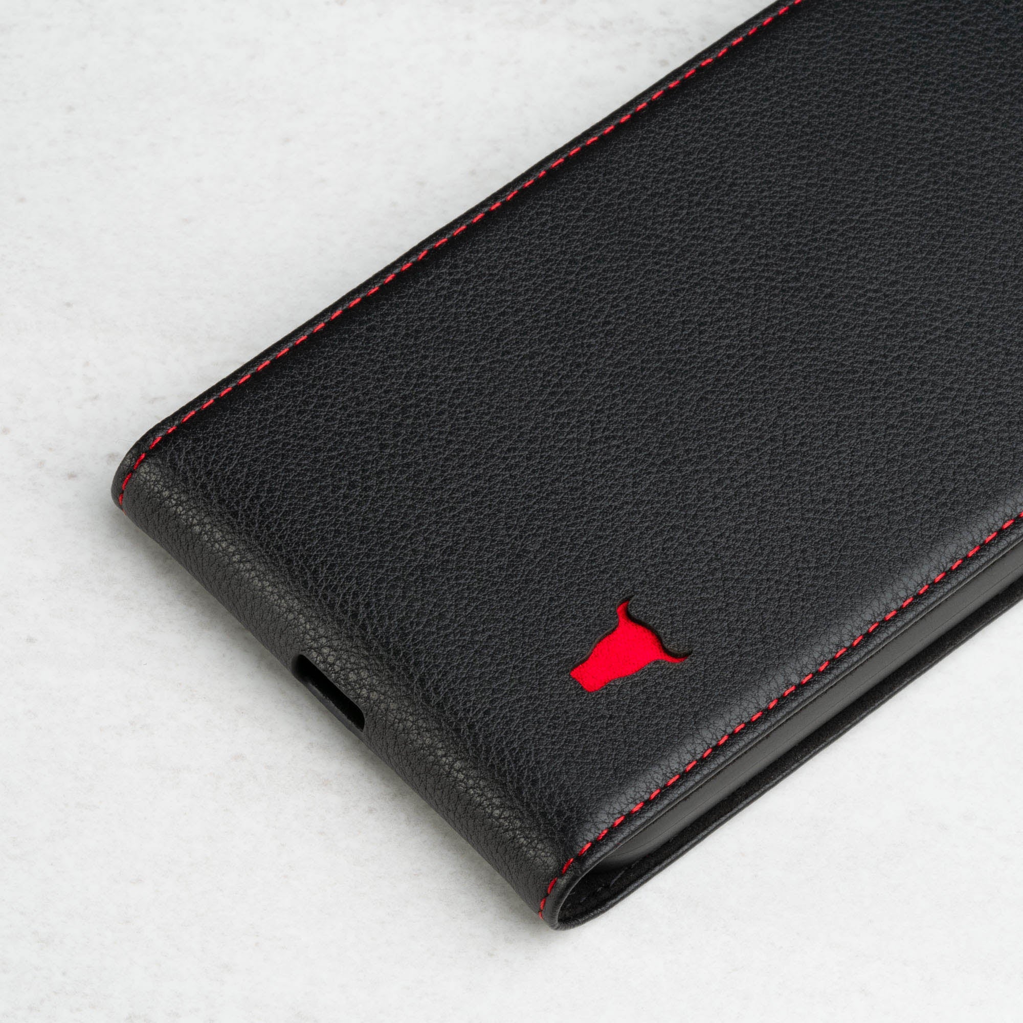 Apple iPhone 14 Leather Flip Case (MagSafe Charging) - Image 6