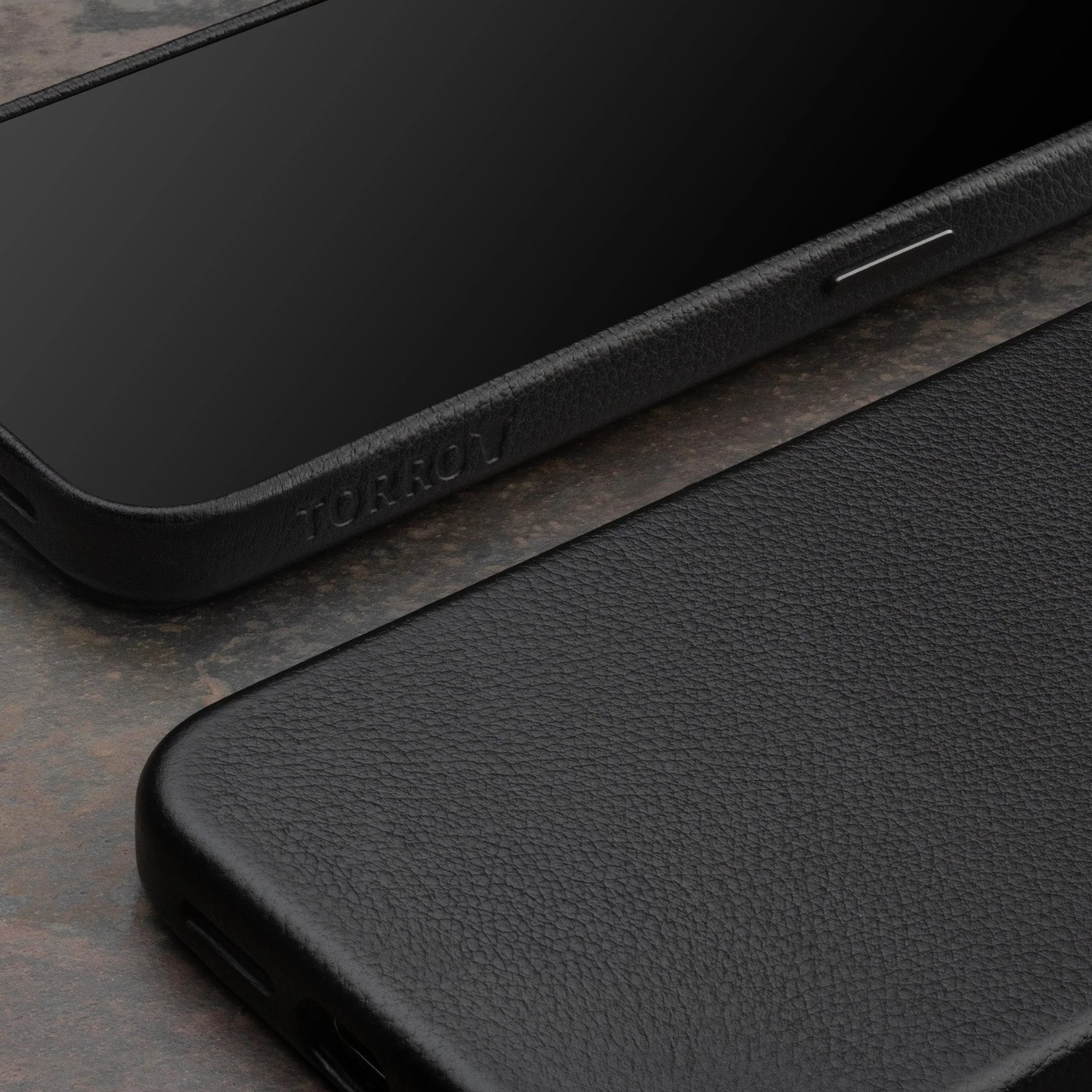 Apple iPhone 15 Pro Slimline Leather Bumper Case (with MagSafe Compatibility) - Image 8
