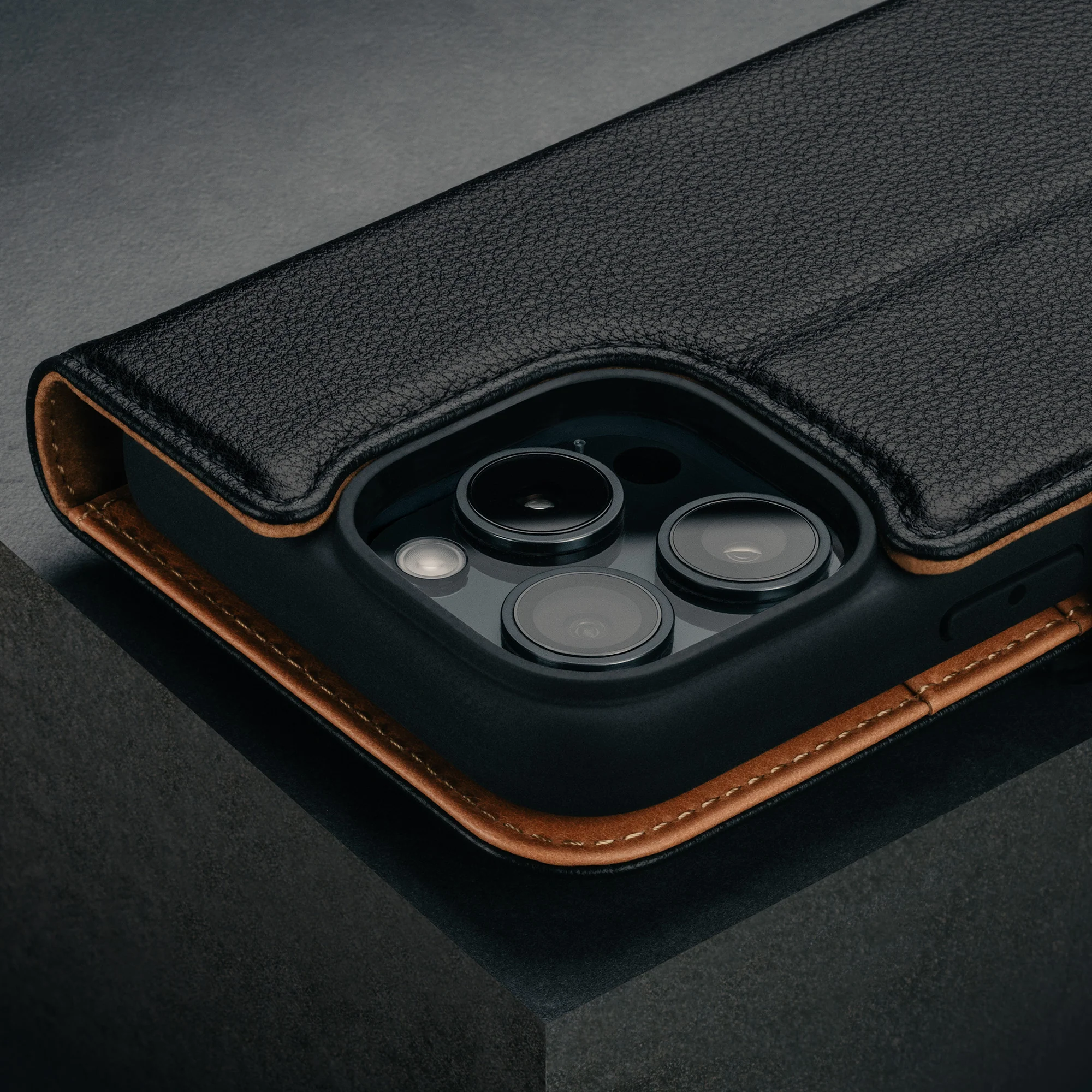 Apple iPhone 16 Pro Max 2-in-1 Leather Wallet Case (with Detachable Cover & MagSafe Charging) - Image 18