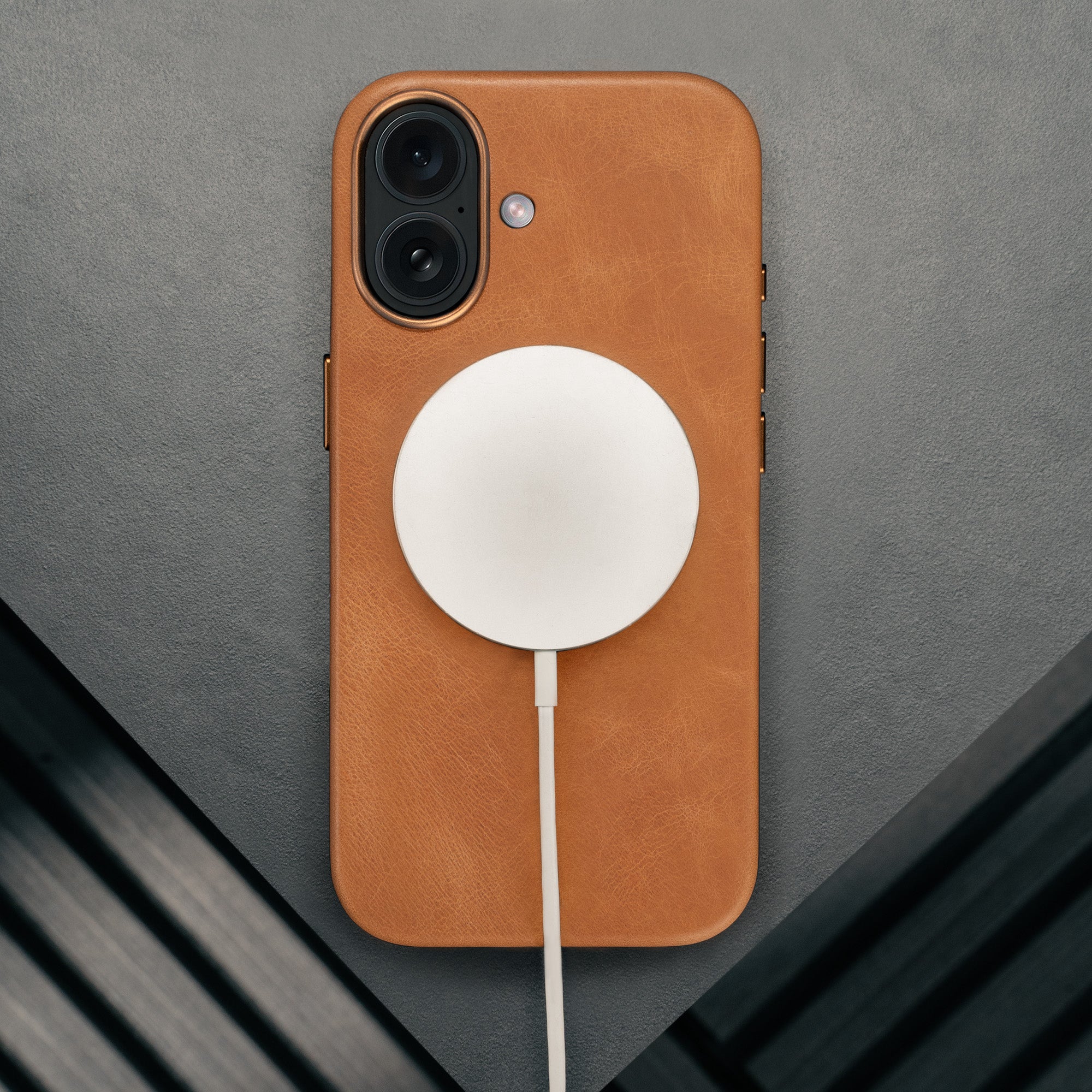 Apple iPhone 17 Leather Bumper Case (MagSafe Compatible) - Image 8