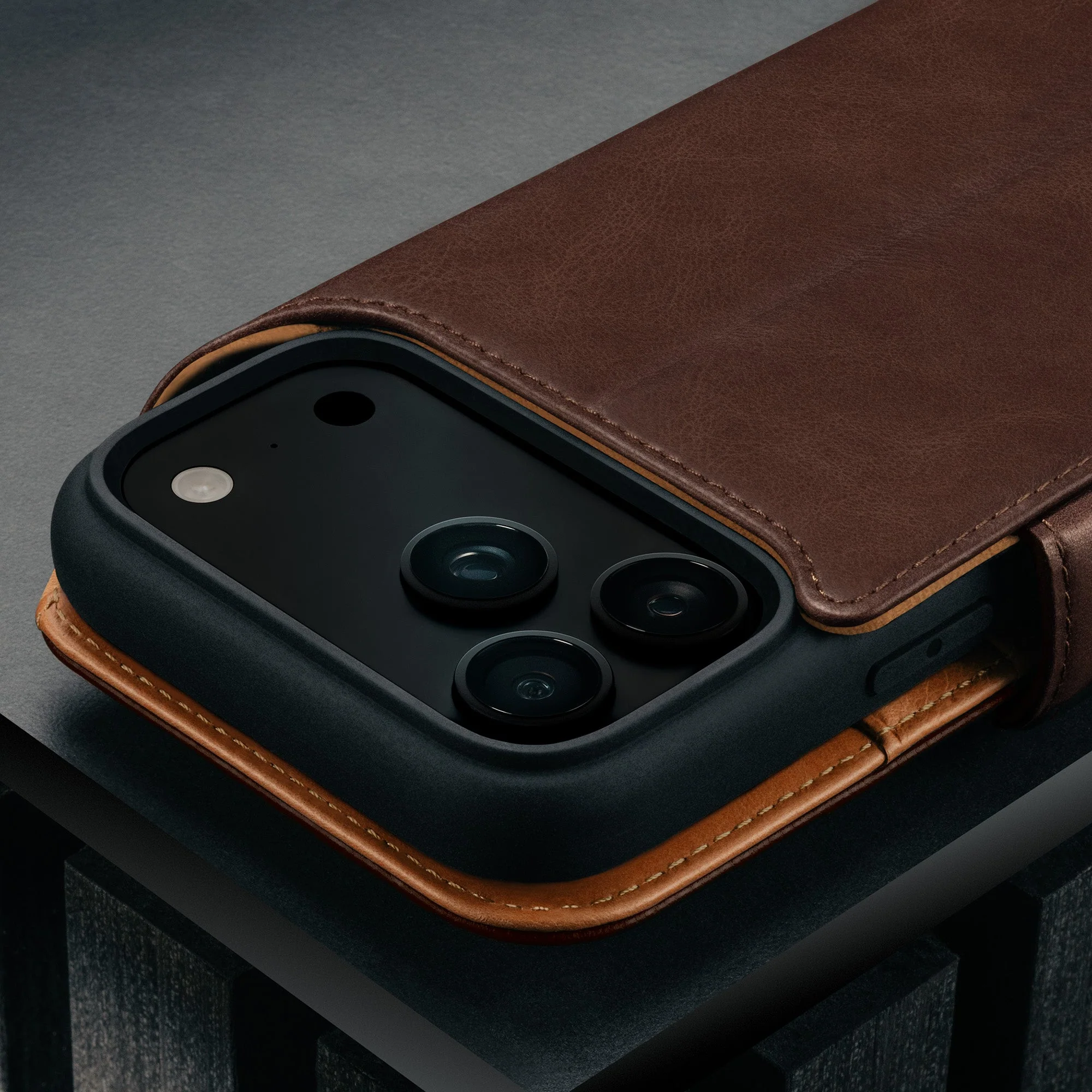 Apple iPhone 17 Pro 2-in-1 Leather Wallet Case (with Detachable Cover & MagSafe Charging) - Image 13