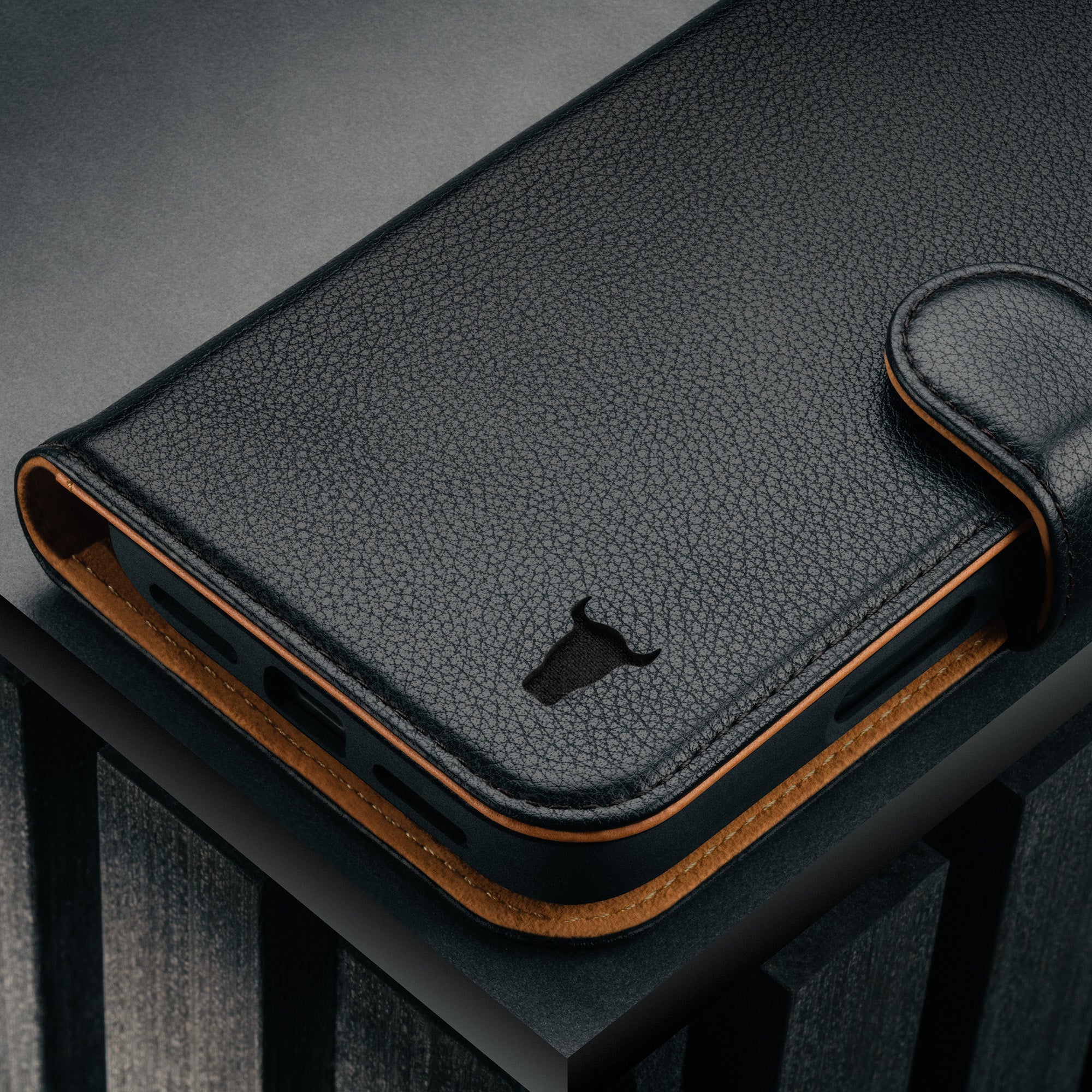 Apple iPhone 17 Pro 2-in-1 Leather Wallet Case (with Detachable Cover & MagSafe Charging) - Image 9