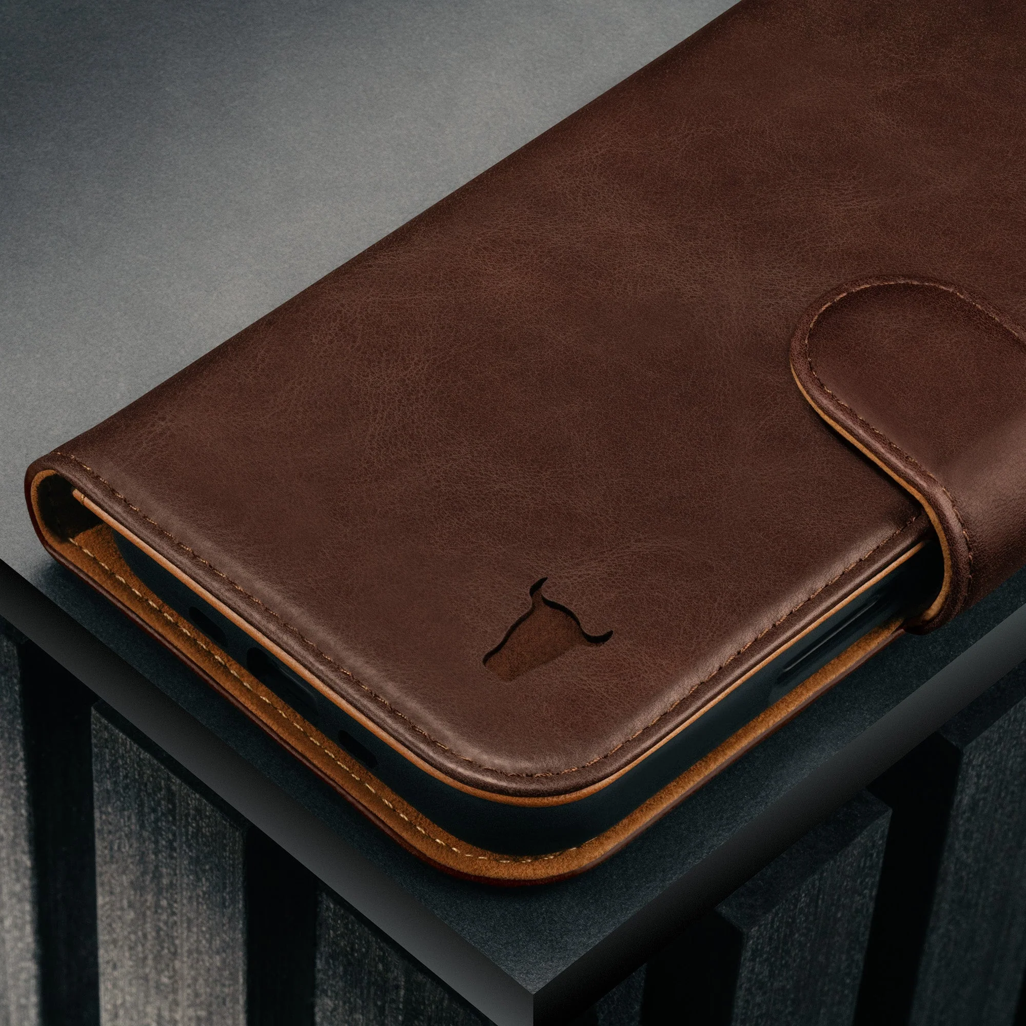 Apple iPhone Air 2-in-1 Leather Wallet Case (with Detachable Cover & MagSafe Compatible) - Image 12