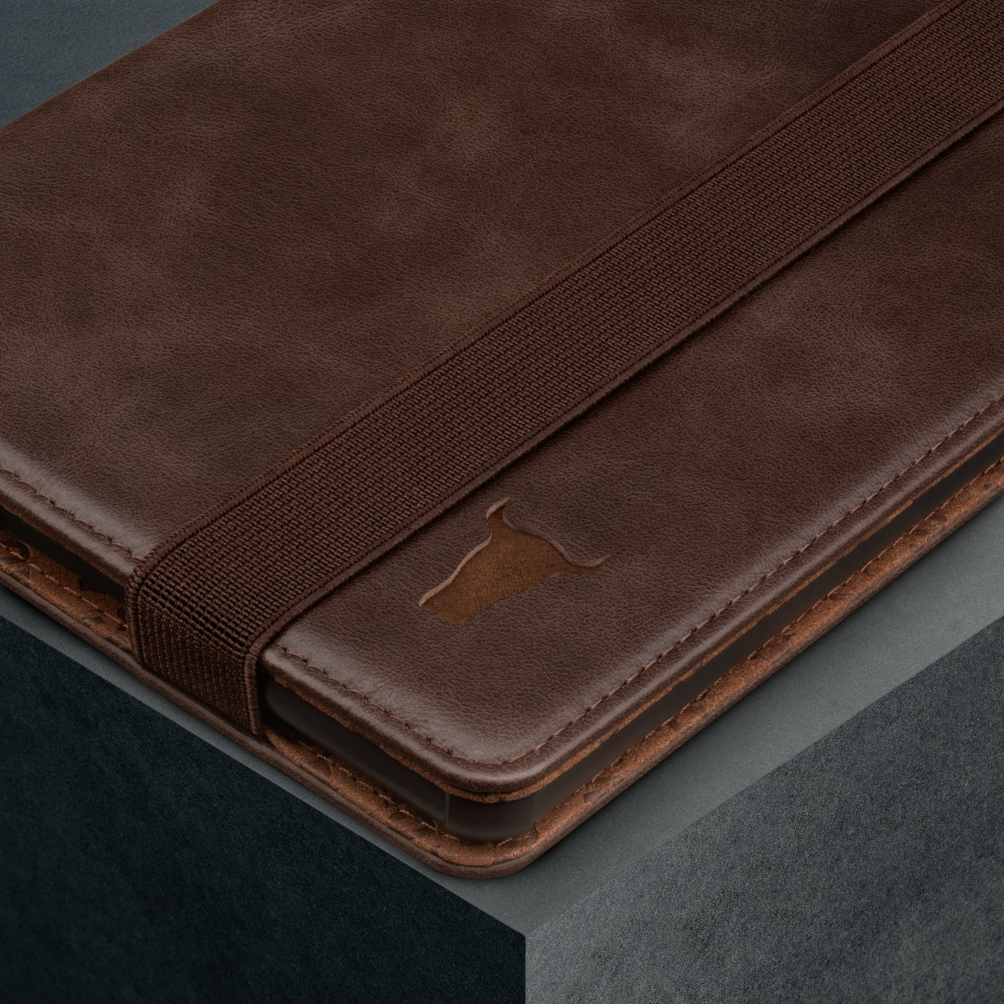 Kindle Paperwhite & Kindle Colorsoft Leather Case (2024/2025) - Image 10