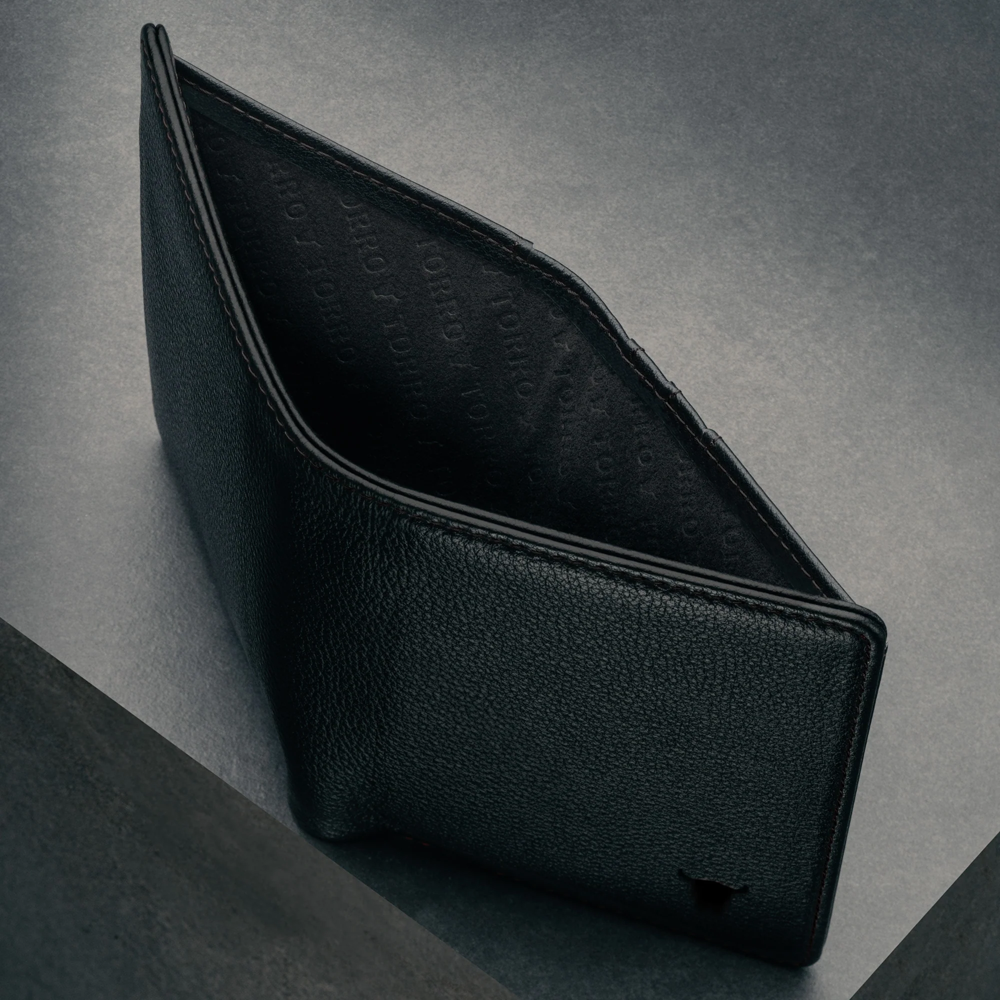 Slim Leather Bifold Wallet (with RFID Protection) - Image 11