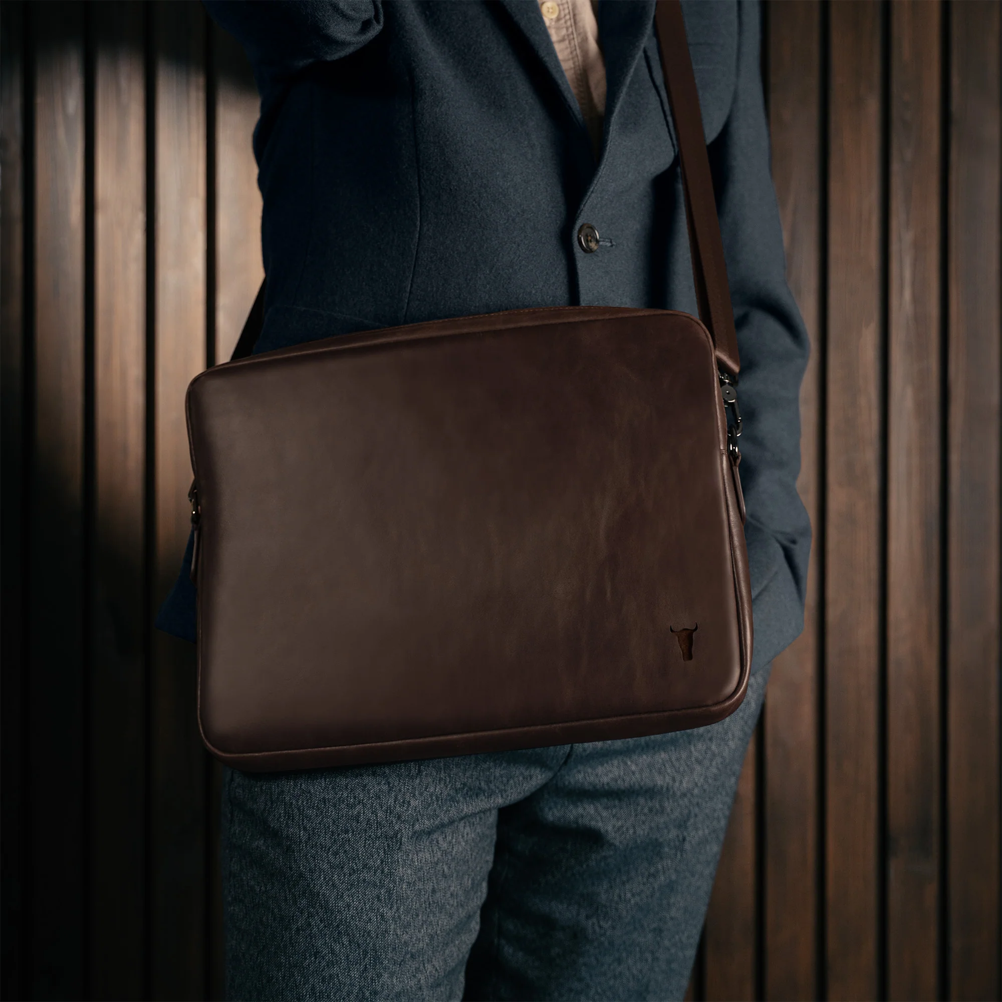 Slim Leather Laptop Bag - Image 9